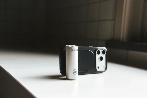 Leica Casegrip Hires 4 2500